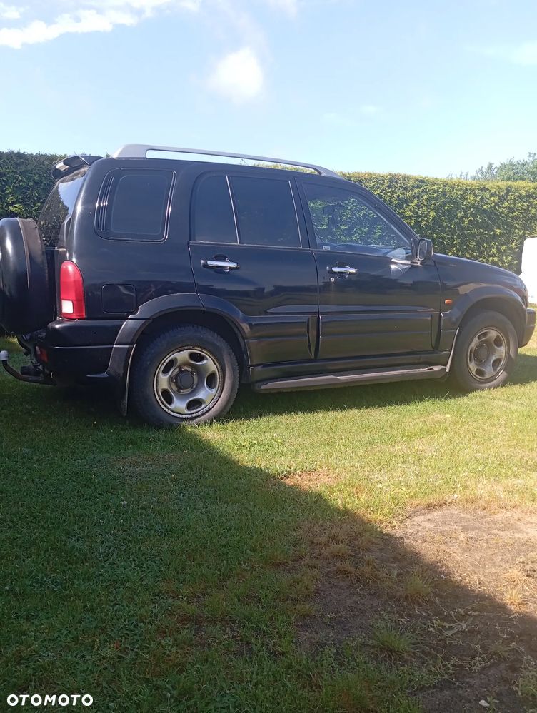 Suzuki Grand Vitara 2.0 Comfort - 17