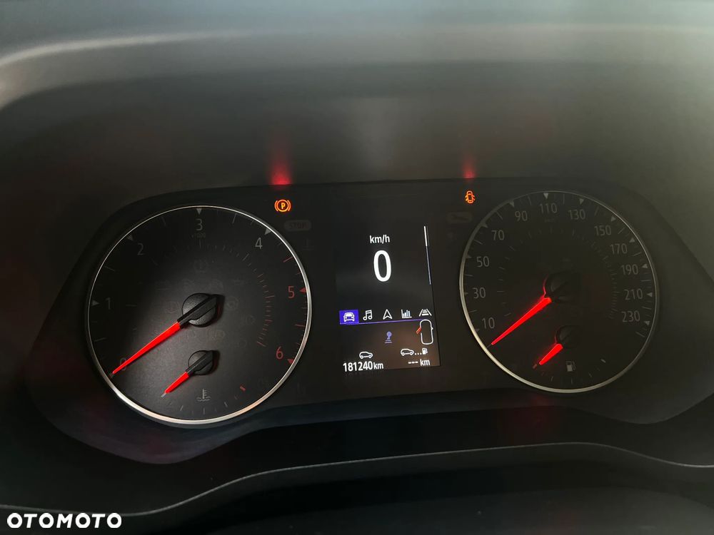 Renault Trafic - 14