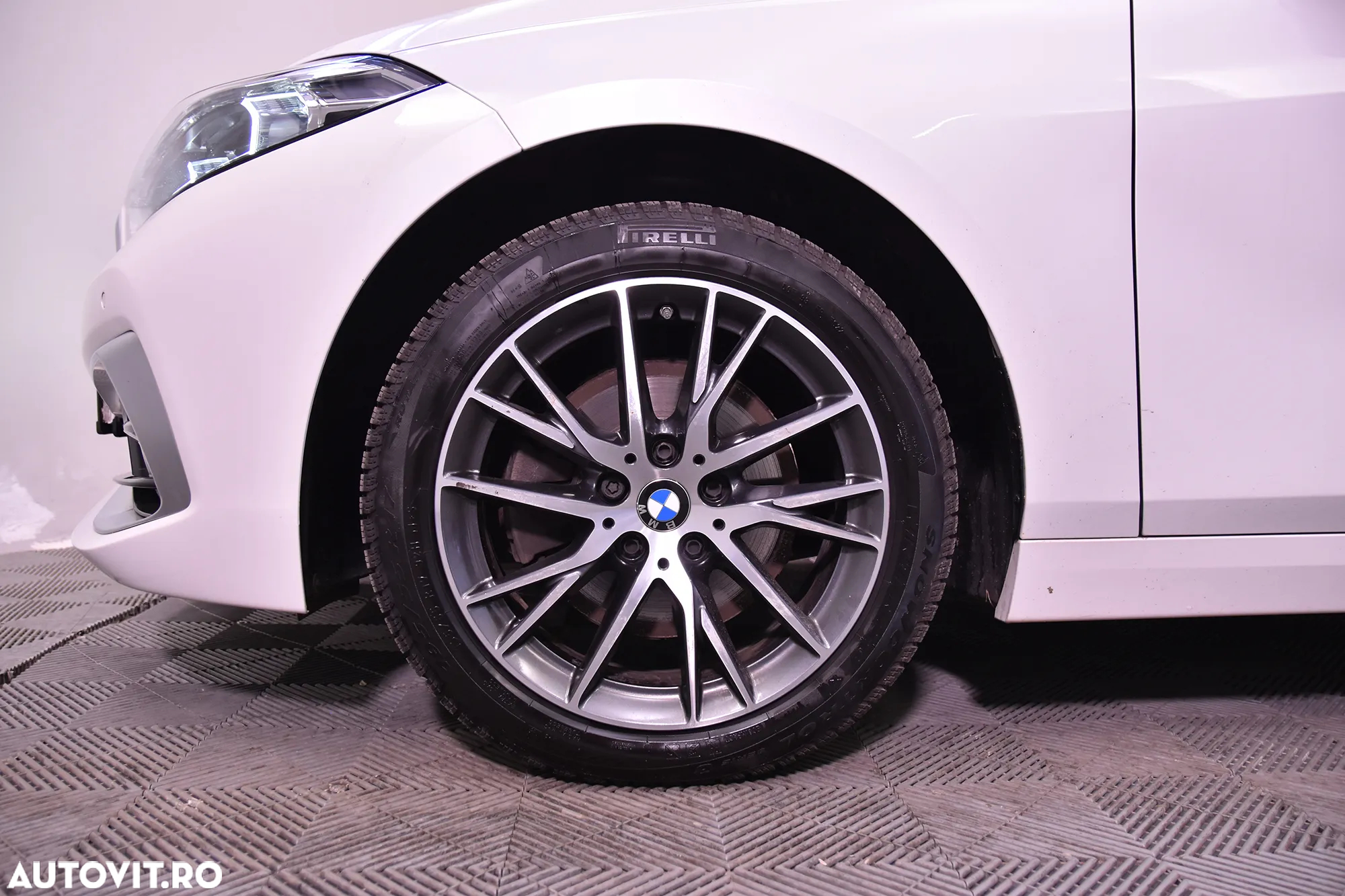 BMW Seria 1 - 13