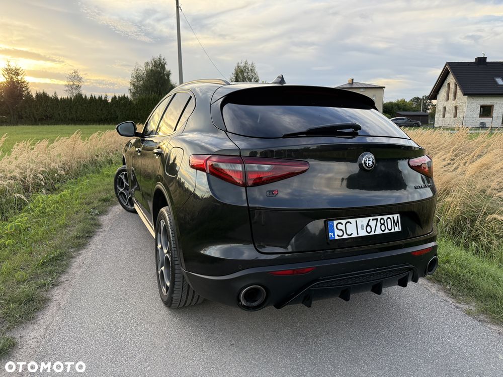 Alfa Romeo Stelvio 2.0 Turbo 16V AT8-Q4 First Edition - 3