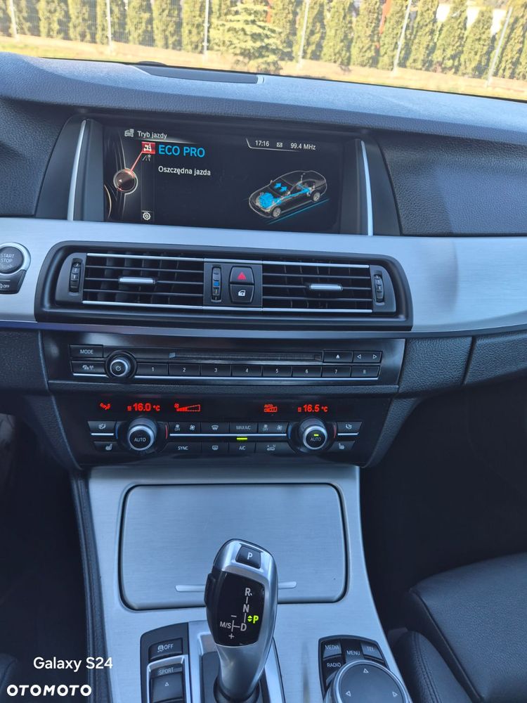 BMW Seria 5 525d xDrive Modern Line - 14