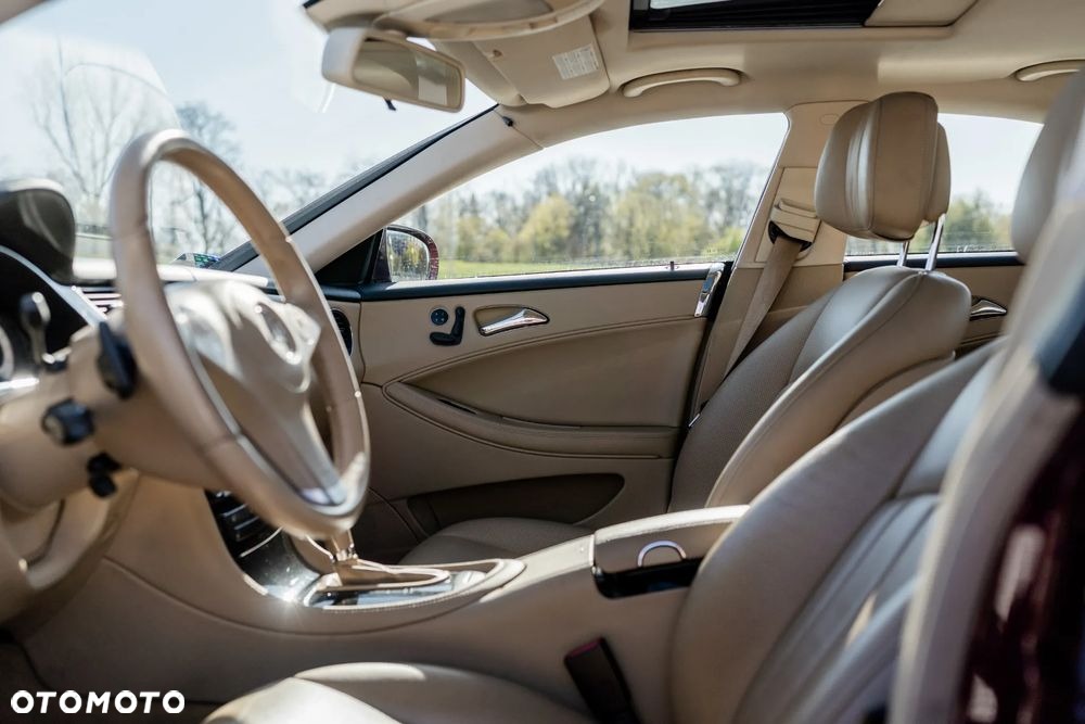 Mercedes-Benz CLS 350 CGI 7G-TRONIC - 12