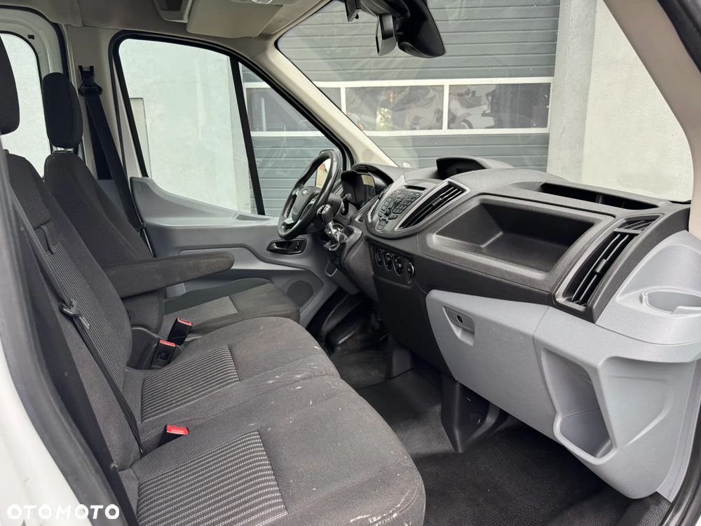 Ford Transit - 31