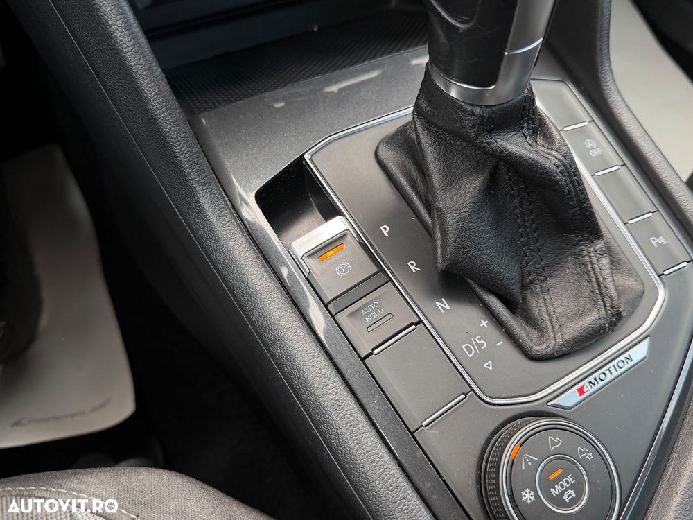 Volkswagen Tiguan 2.0 TDI SCR 4MOTION DSG R-Line - 20