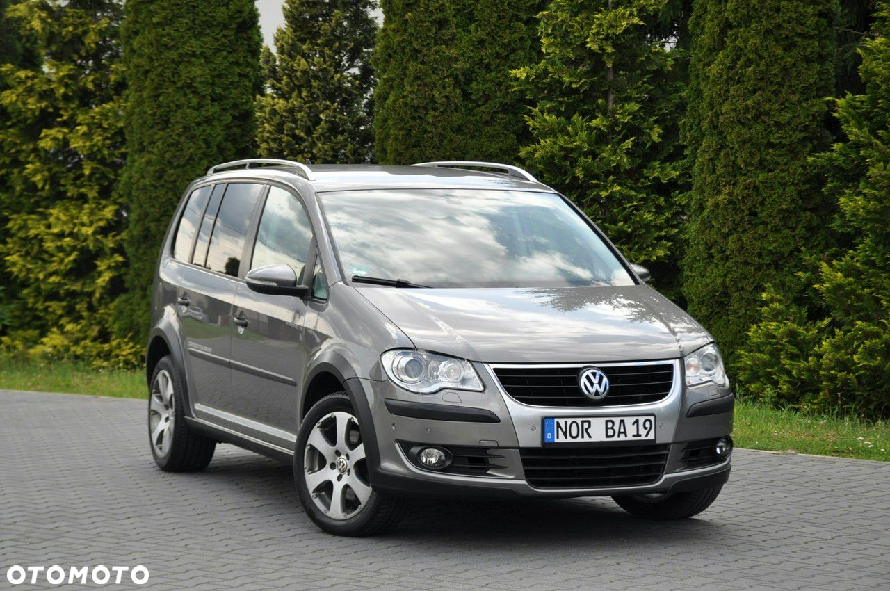 Volkswagen Touran - 2