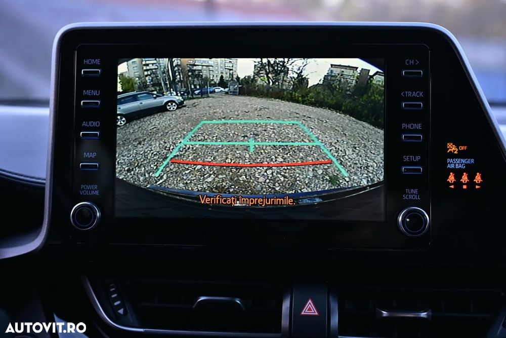 Toyota C-HR Hybrid Flow - 30