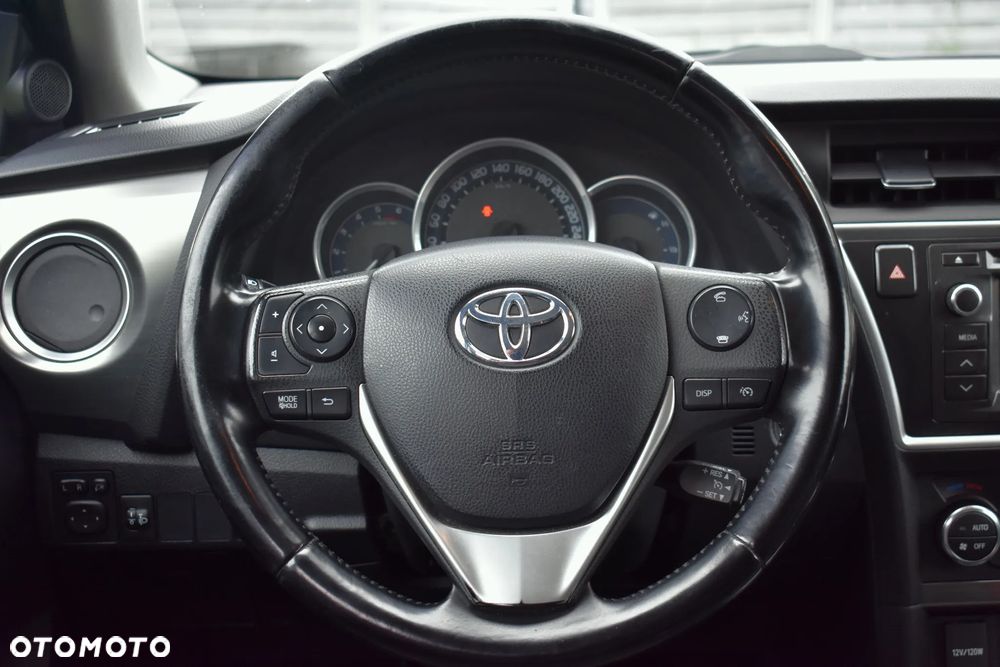Toyota Auris 2.0 D-4D START Edition - 27