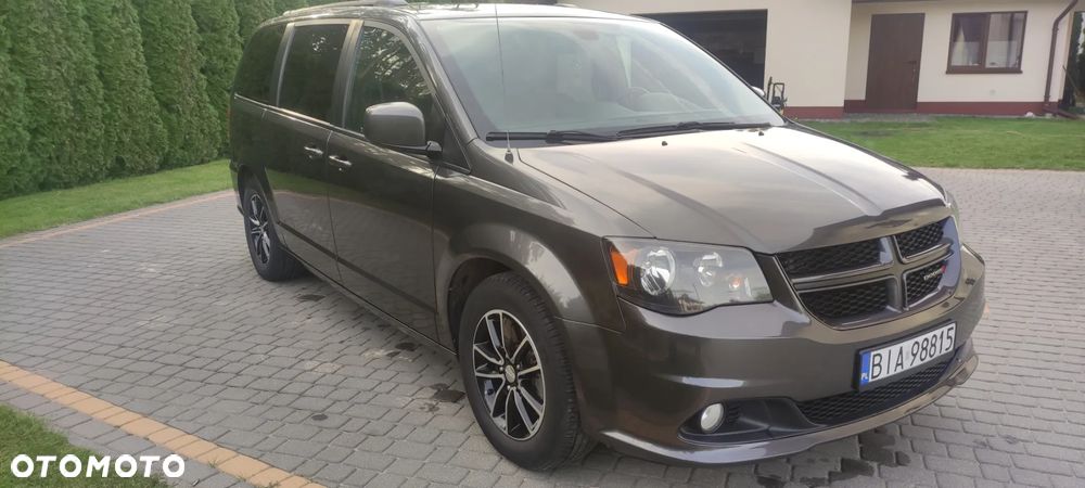 Dodge Grand Caravan - 16