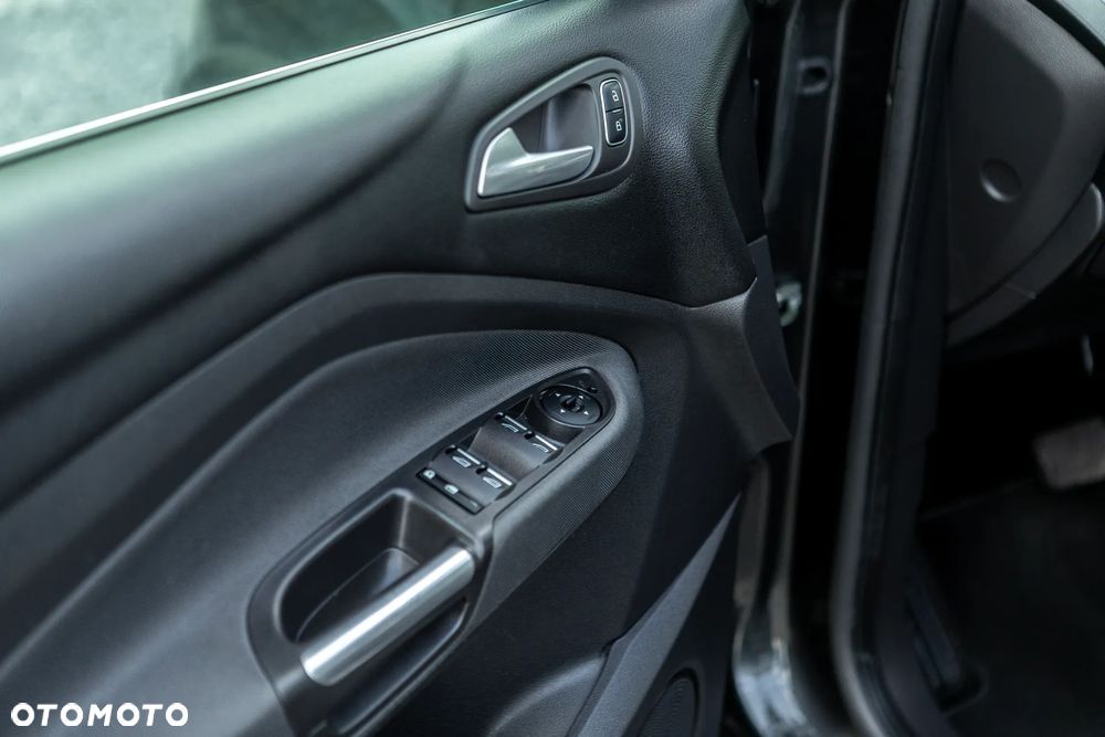 Ford C-MAX 2.0 TDCi Titanium ASS - 37
