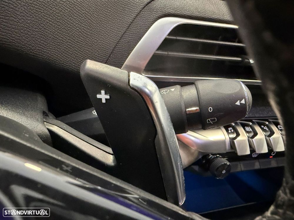 Peugeot 3008 1.2 PureTech Allure EAT8 - 18