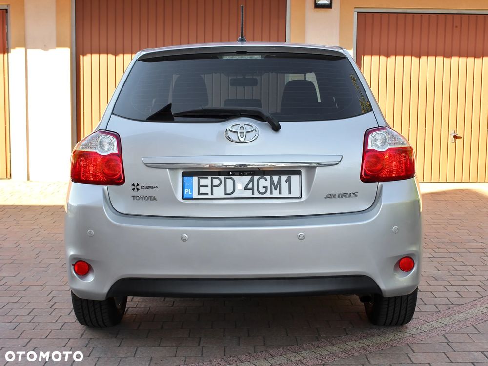 Toyota Auris 1.6 Life+ - 15