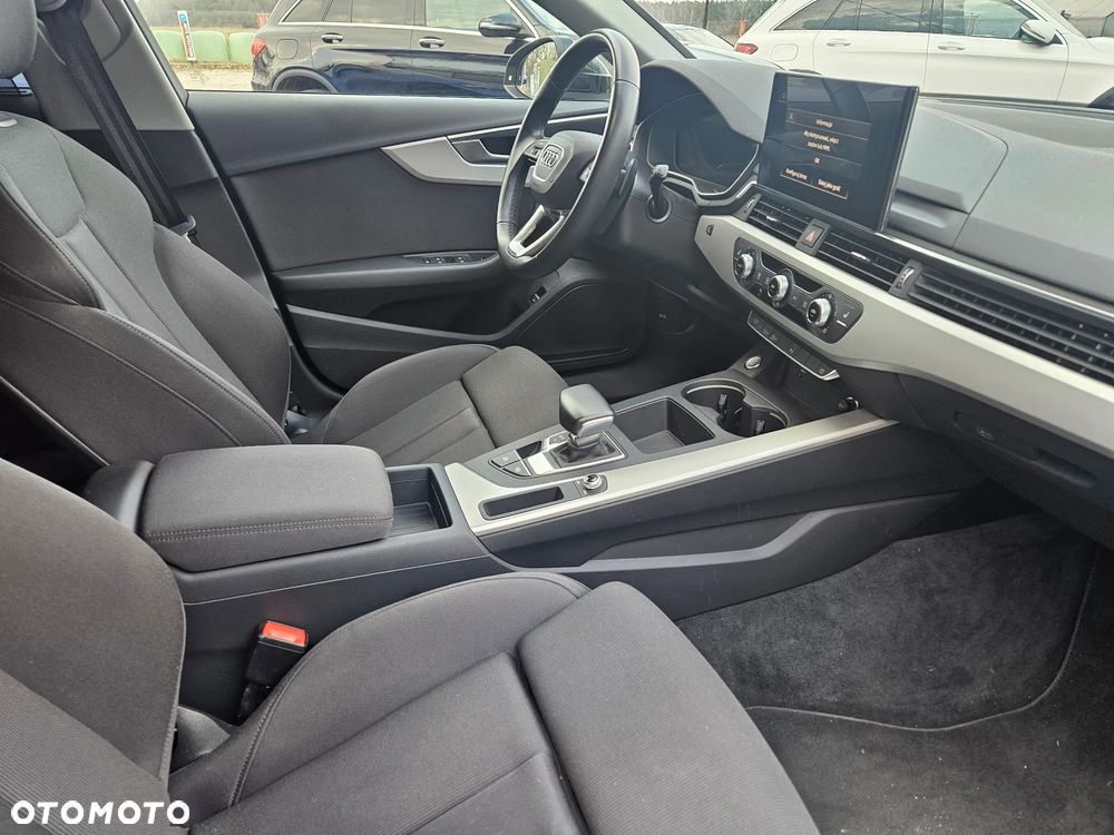 Audi A4 Avant 40 TFSI S tronic - 18