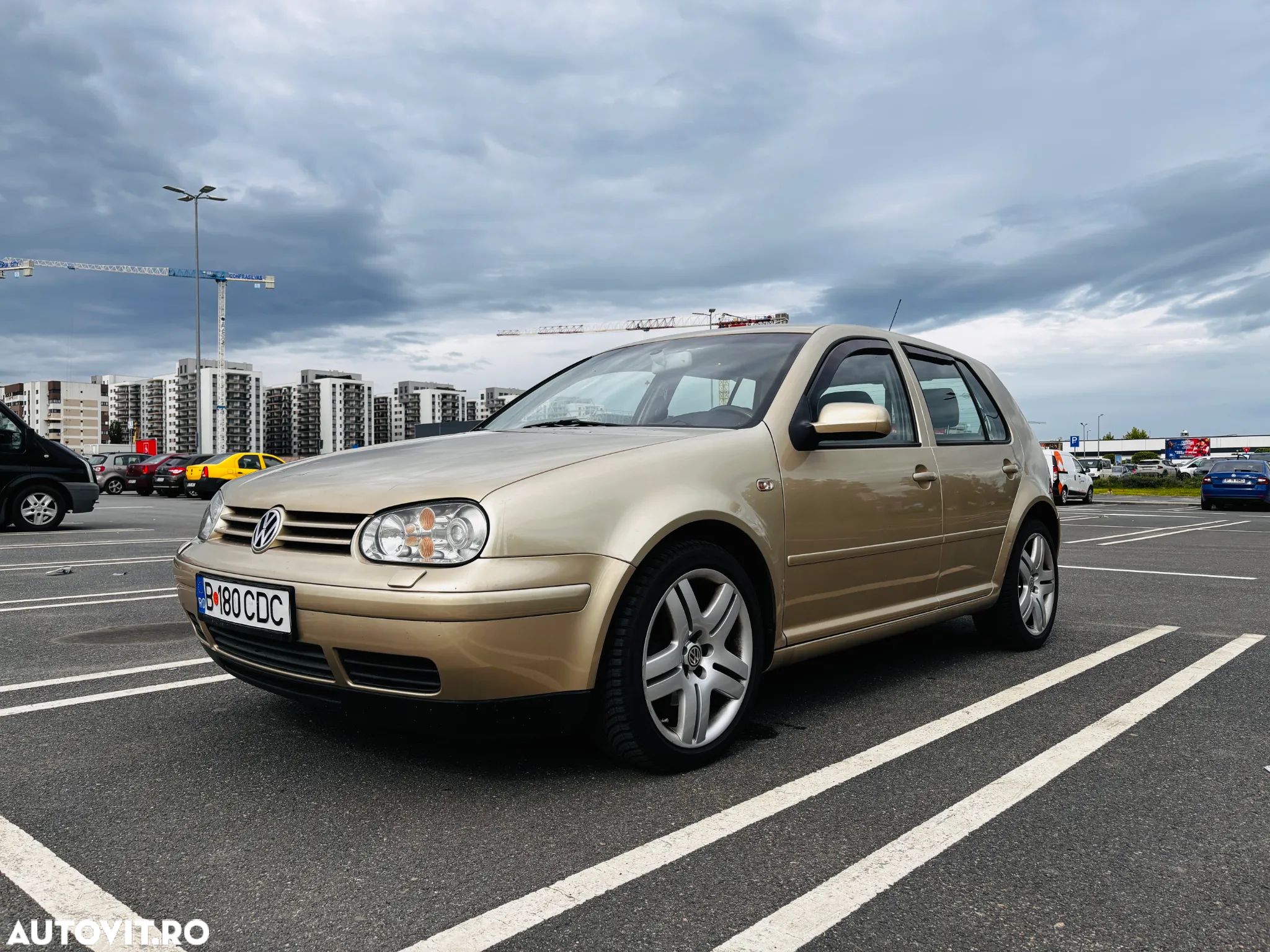 Volkswagen Golf Variant 2.0 Highline - 1
