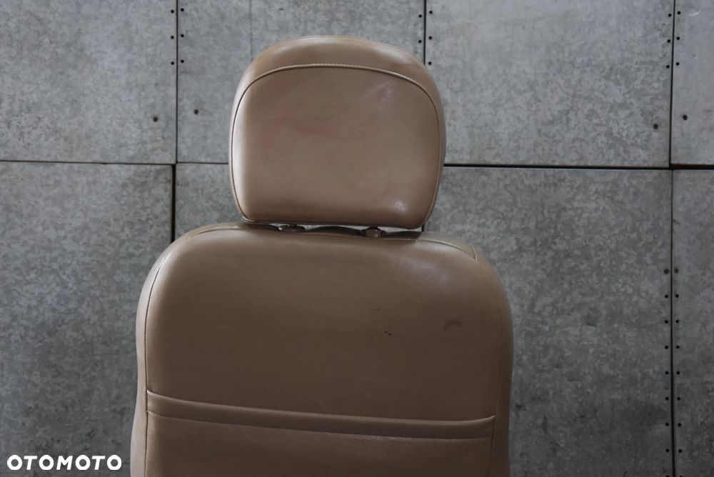 JEEP GRAND CHEROKEE WJ FOTEL PRAWY PRZÓD - 16