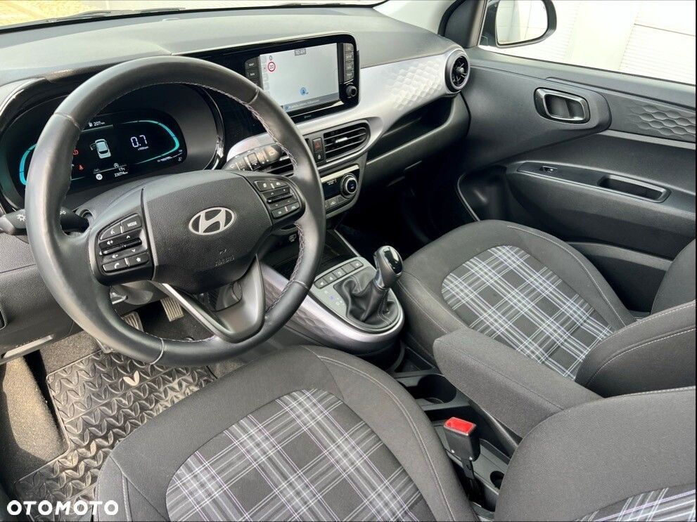 Hyundai i10 1.2 Smart AMT - 13