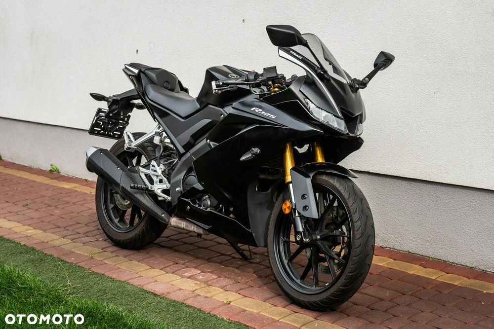Yamaha YZF - 1