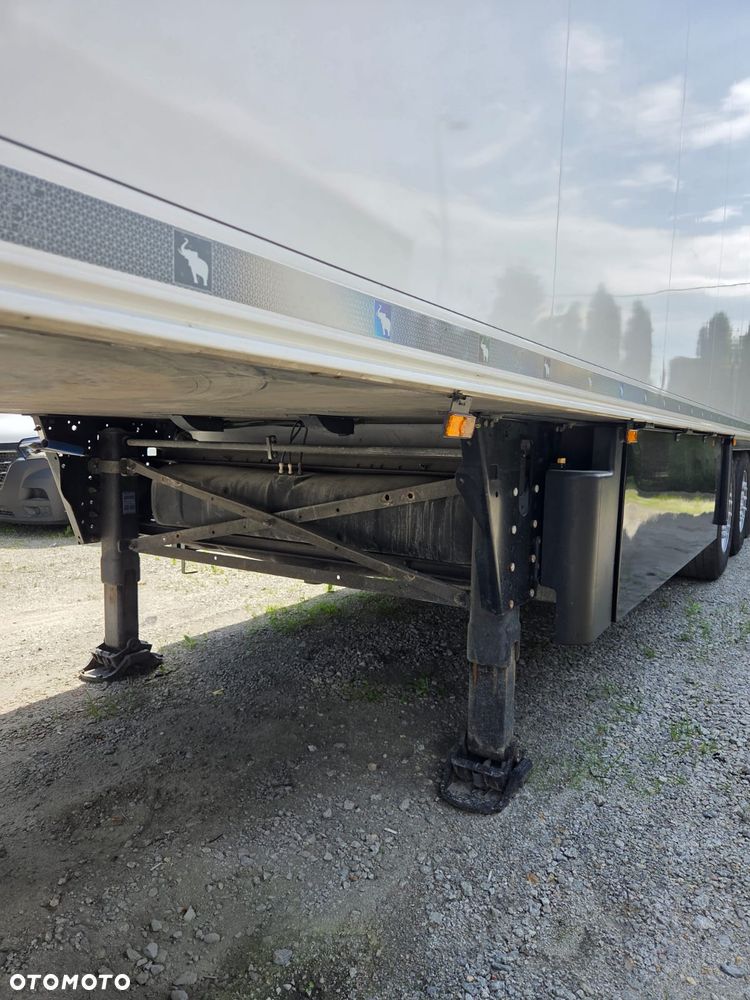 Schmitz Cargobull scb s3b - 9