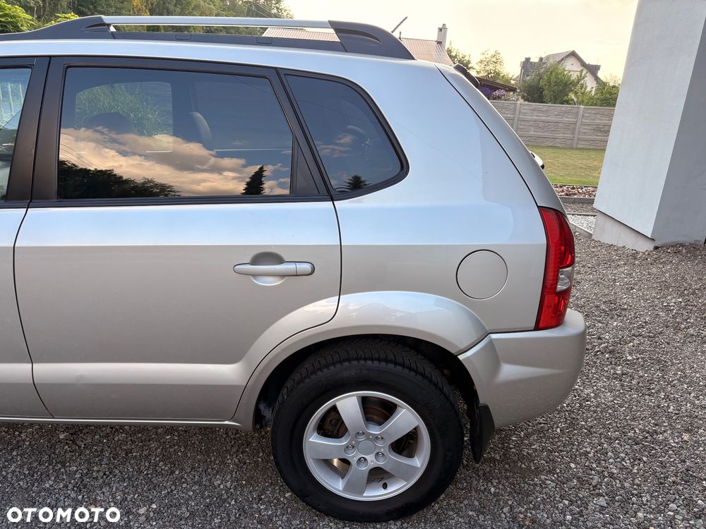 Hyundai Tucson 2.0 CRDi VGT 4WD GLS - 3