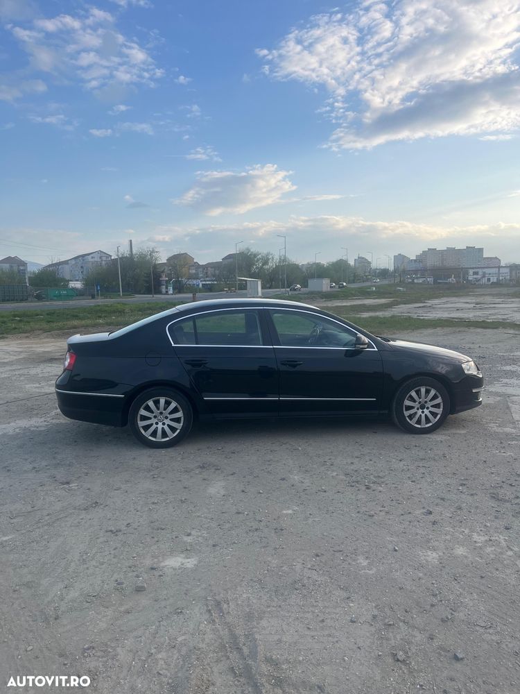 Volkswagen Passat - 11