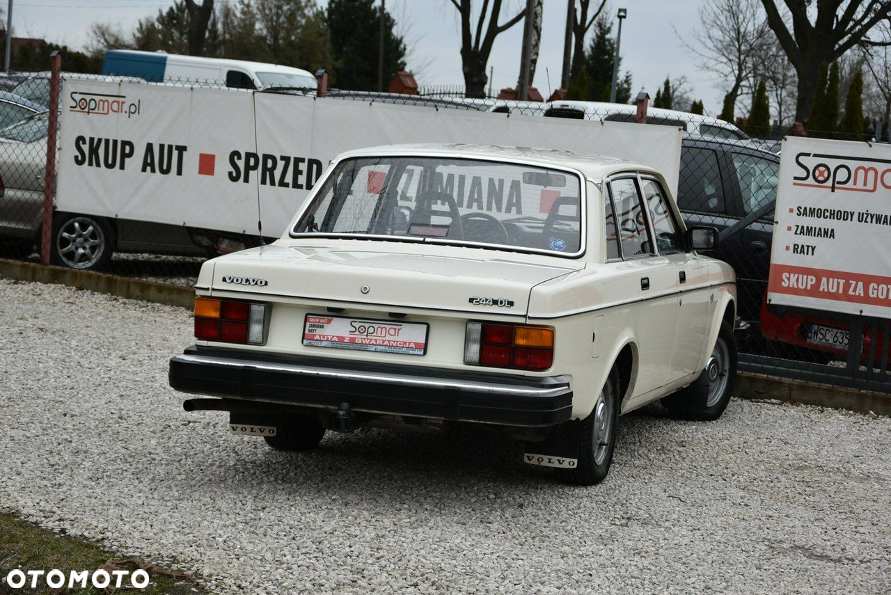 Volvo Seria 200 - 21