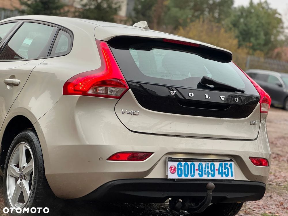 Volvo V40 D2 Momentum - 13