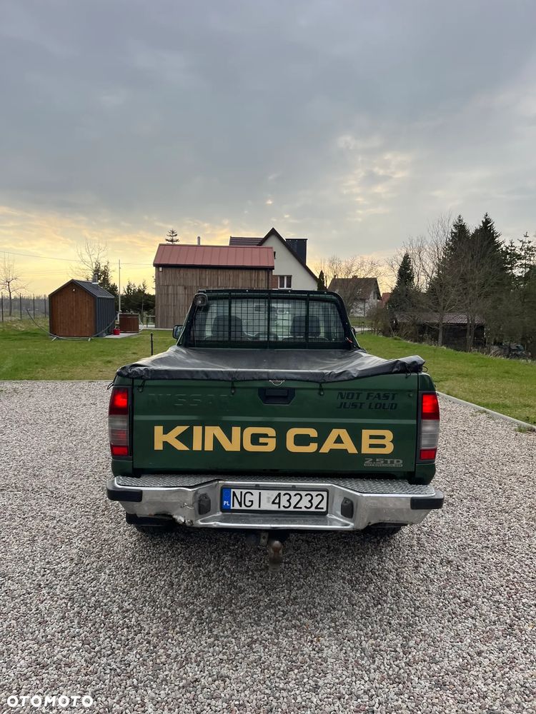 Nissan King Cab - 7