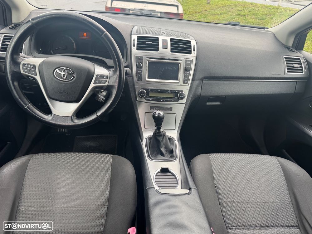 Toyota Avensis SW 2.0 D-4D Exclusive +Navi - 5