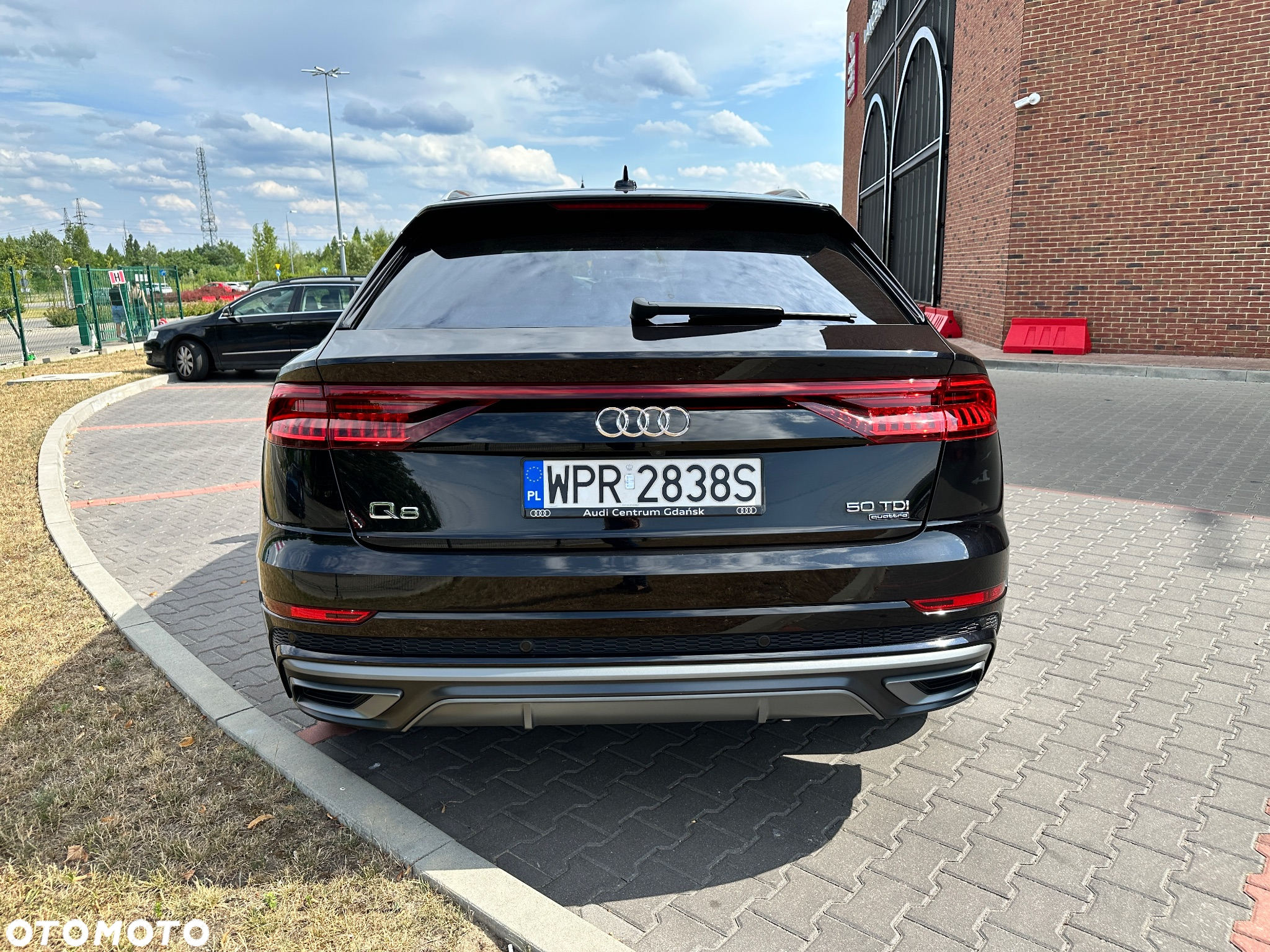 Audi Q8 - 15