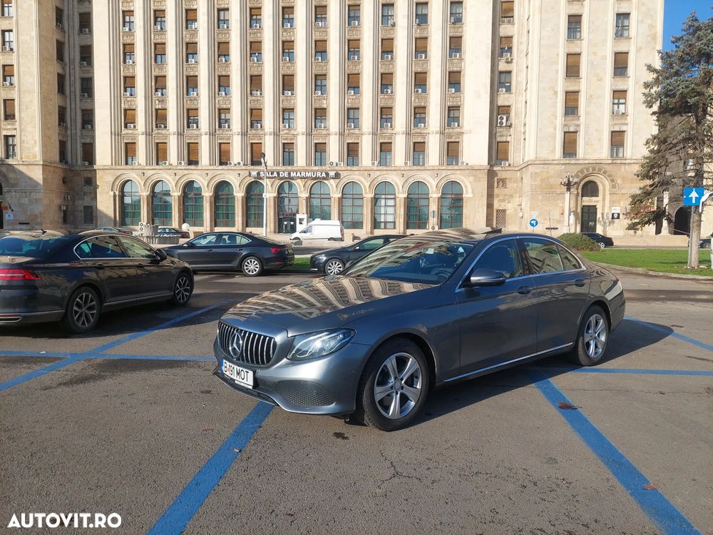 Mercedes-Benz E 200 4Matic T 9G-TRONIC - 1