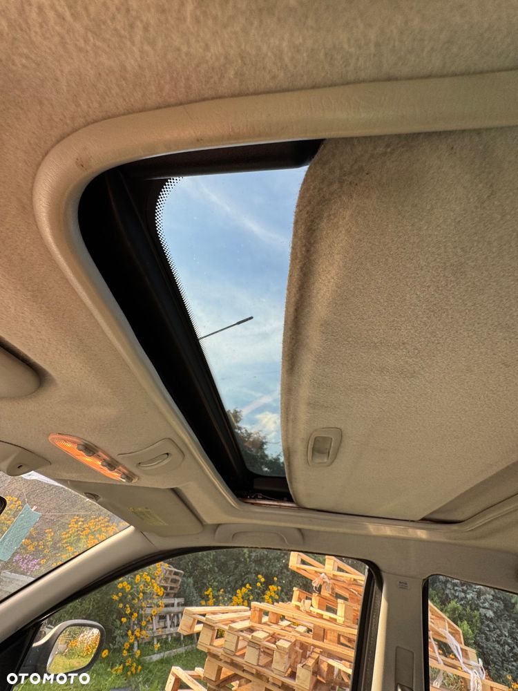 Nissan Micra 1.5 dCi Tekna - 15