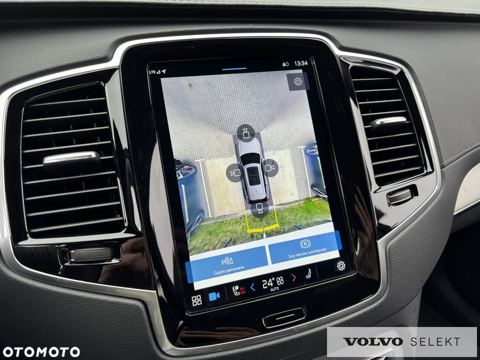 Volvo XC 90 - 13