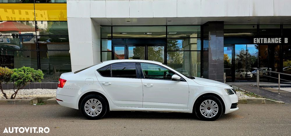 Skoda Octavia - 7