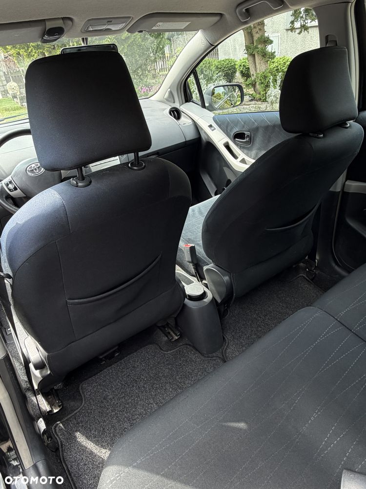 Toyota Yaris 1.0 Terra A/C - 9