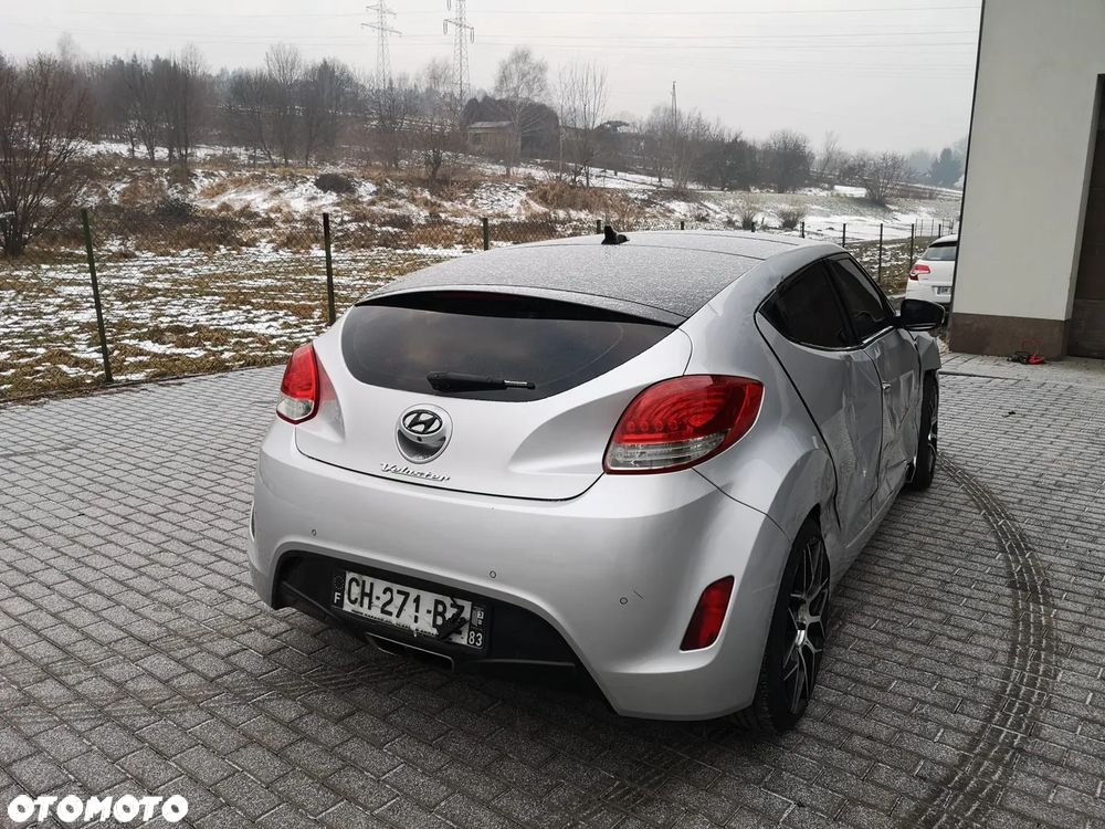 Hyundai Veloster 1.6 GDI Premium - 9