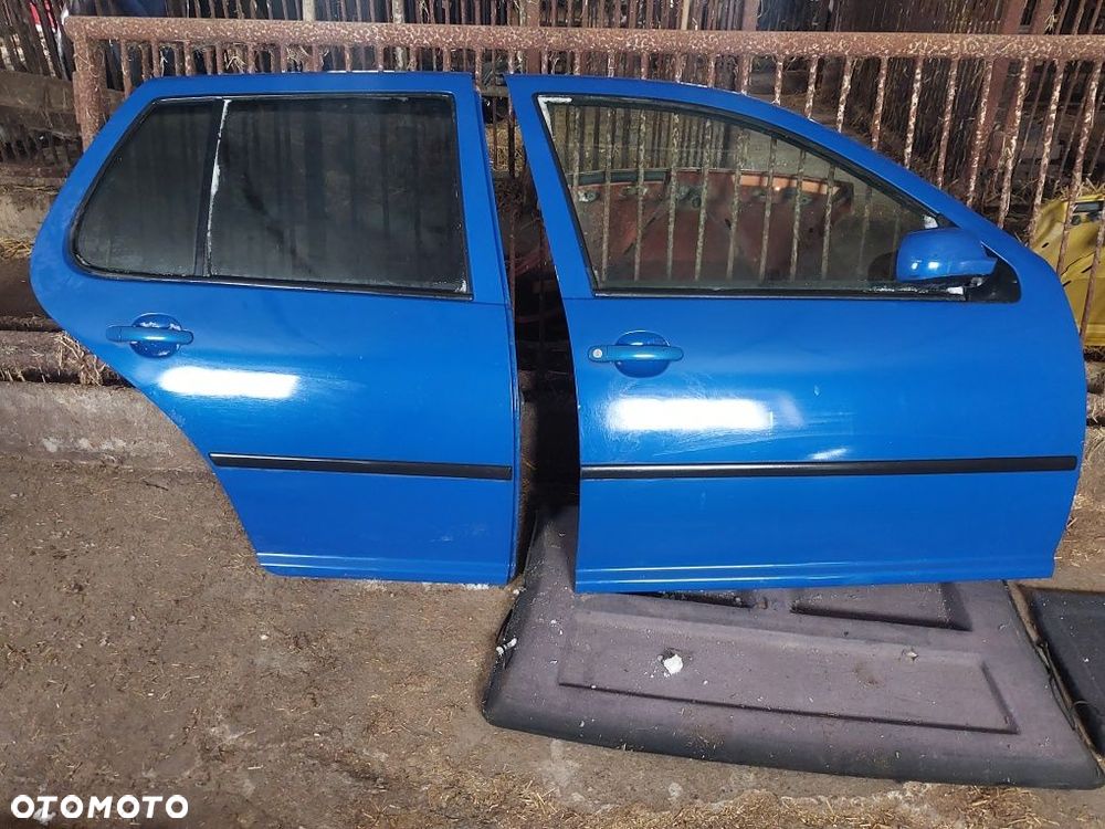 Drzwi prawe przód tył vw golf IV kolor LW5Z - 2