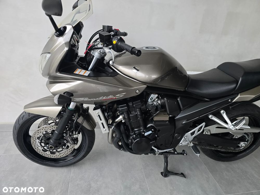 Suzuki Bandit - 19