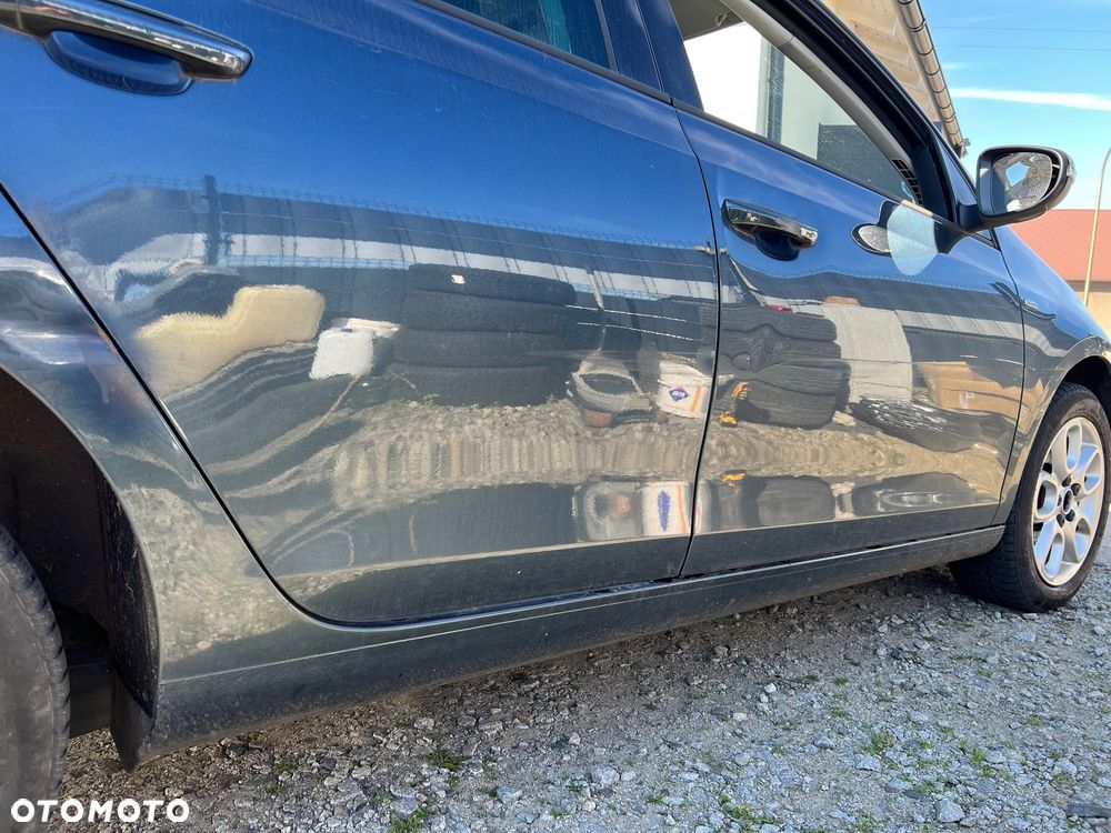 Volkswagen Golf - 11
