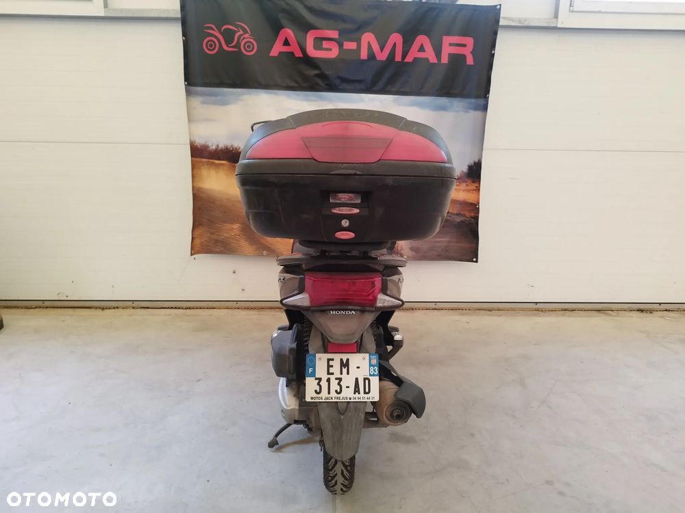 Honda PCX - 5