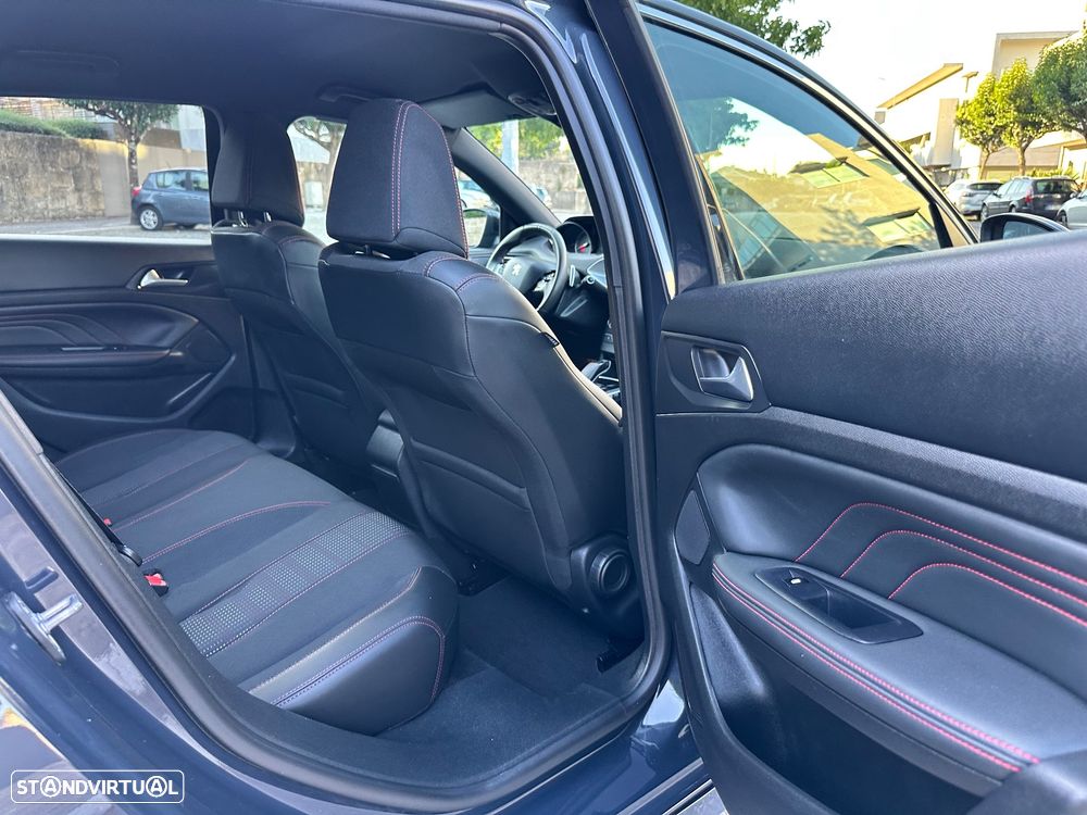 Peugeot 308 1.5 BlueHDi GT Line EAT8 - 40