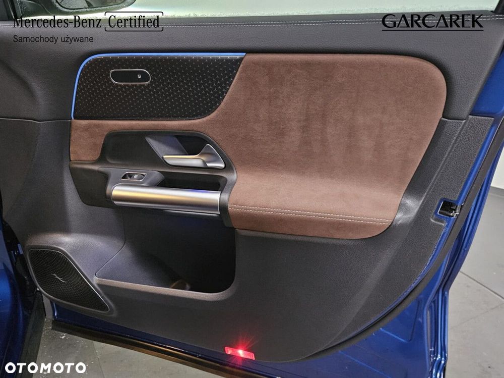 Mercedes-Benz GLA - 22