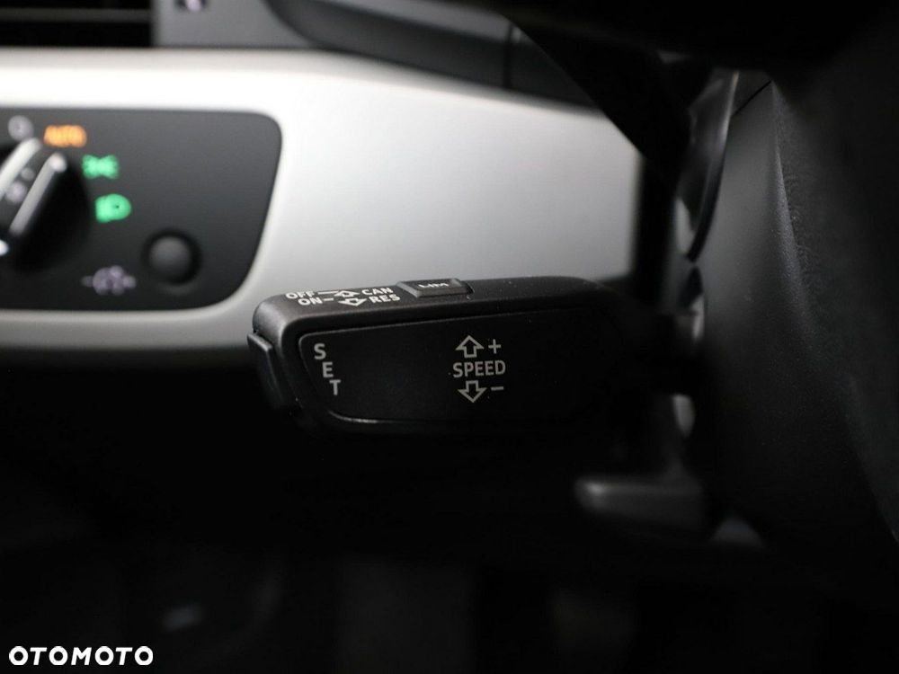 Audi A4 Avant 35 TFSI - 33