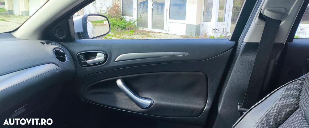Ford Mondeo 2.0 TDCI Titanium - 11