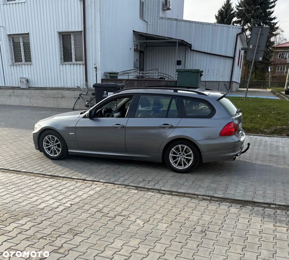 BMW Seria 3 - 12