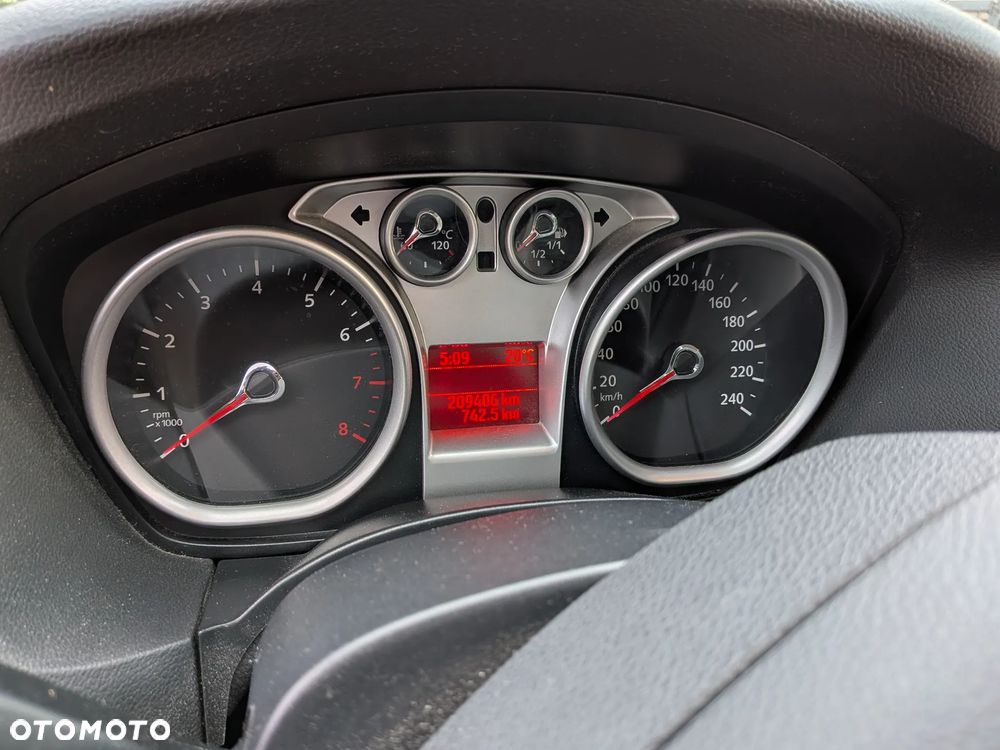 Ford Focus 1.6 Trend - 16