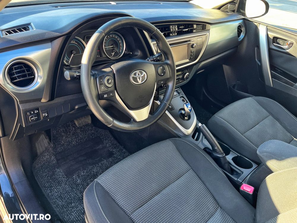 Toyota Auris 1.8 L VVT-i Sol+ - 10