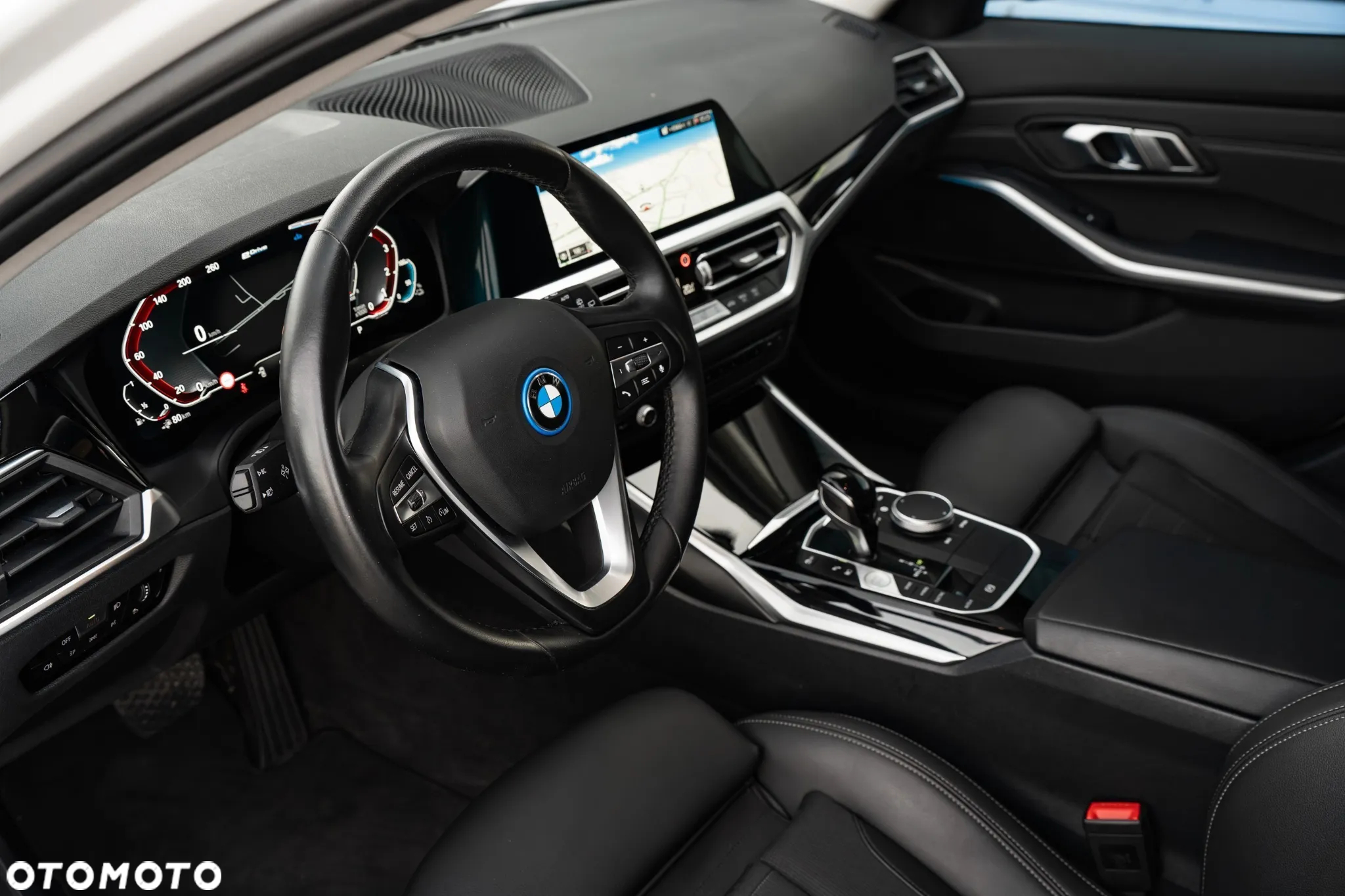 BMW Seria 3 320e xDrive Sport Line - 11