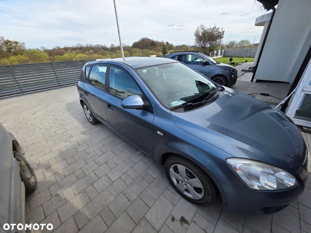 Kia Ceed 1.4 Comfort + - 12