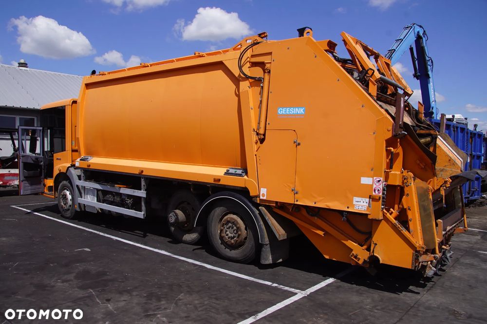 Auto na części - Mercedes Econic 225 tyś km OM926LA OM 926 LA 326 KM A9572704301 ALLISON TIDA 3200 2007R silnik skrzynia drzwi maska lampa rozrusznik most stacyjka licznik moduł sterownik komputer - 8