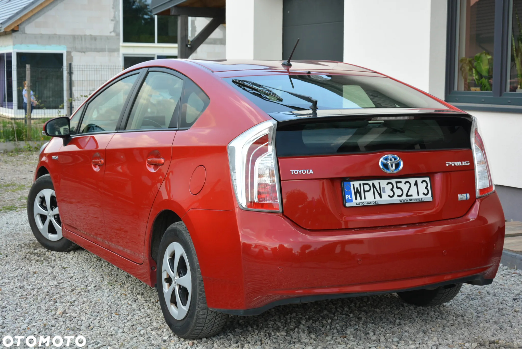 Toyota Prius 1.8 HSD Premium - 23