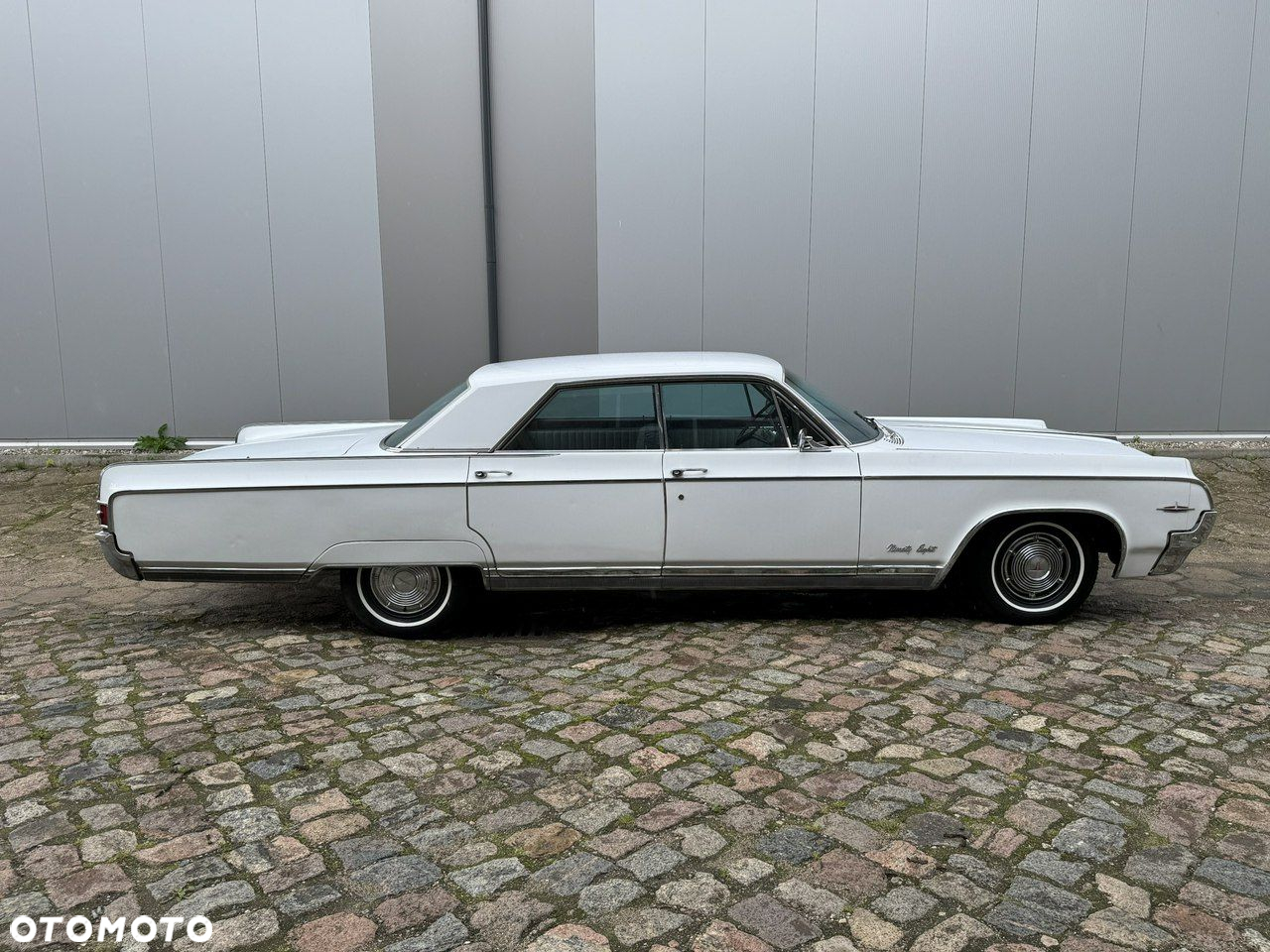 Oldsmobile Inny - 3